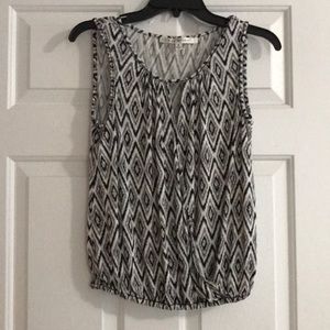 Patterned sleeveless top